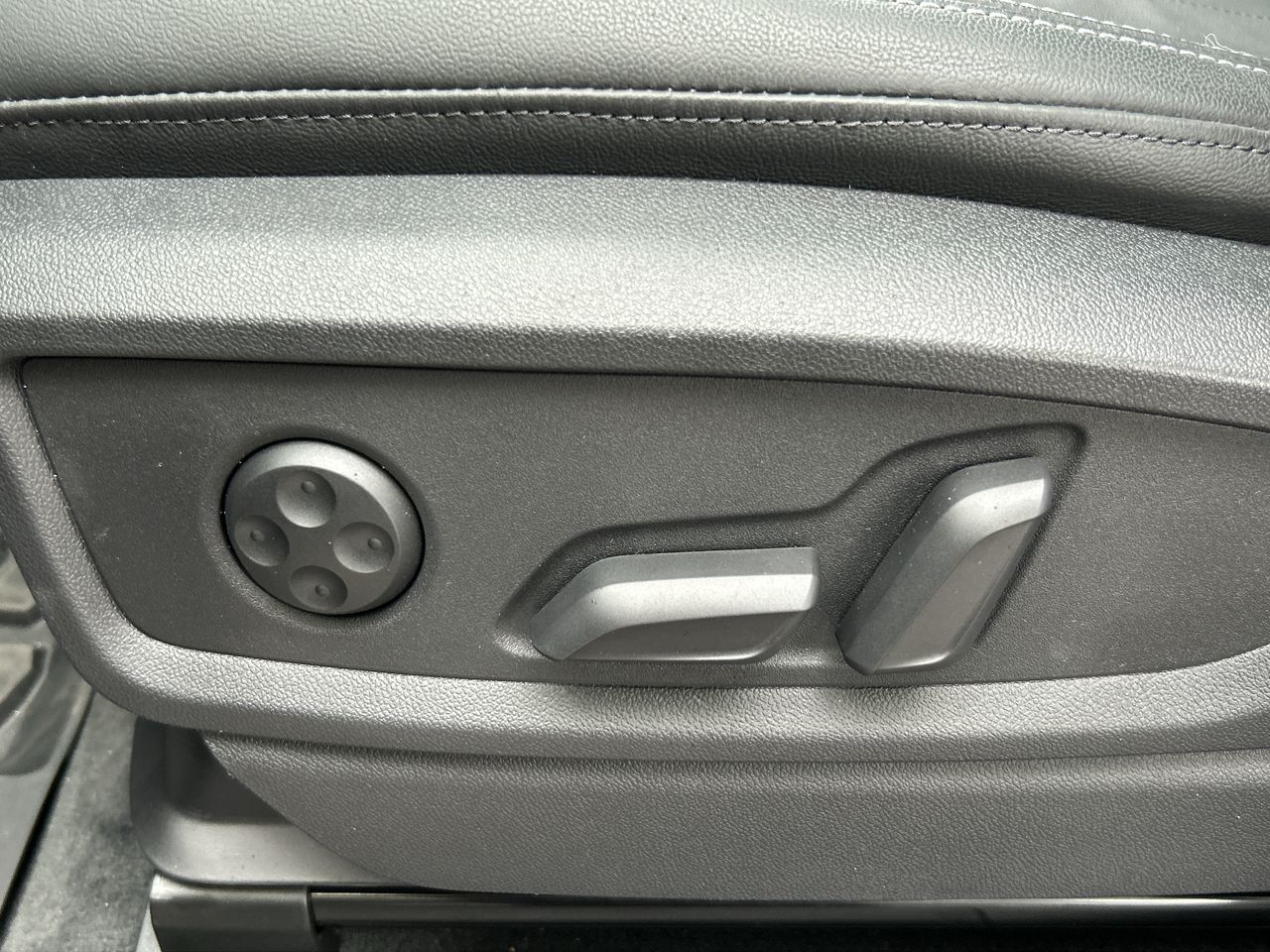 2023 Audi Q5 in Thornhill, Ontario