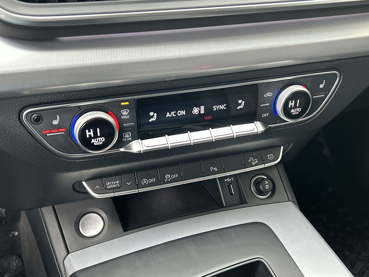 Audi Q5  2023 à Thornhill, Ontario