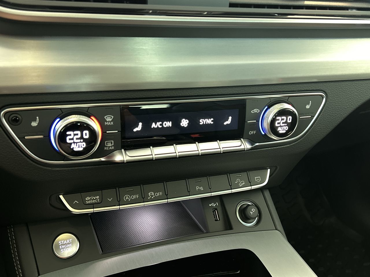 Audi Q5  2024 à Thornhill, Ontario