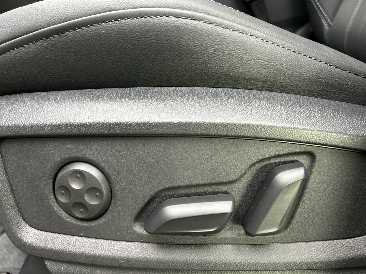 2024 Audi Q5 in Thornhill, Ontario