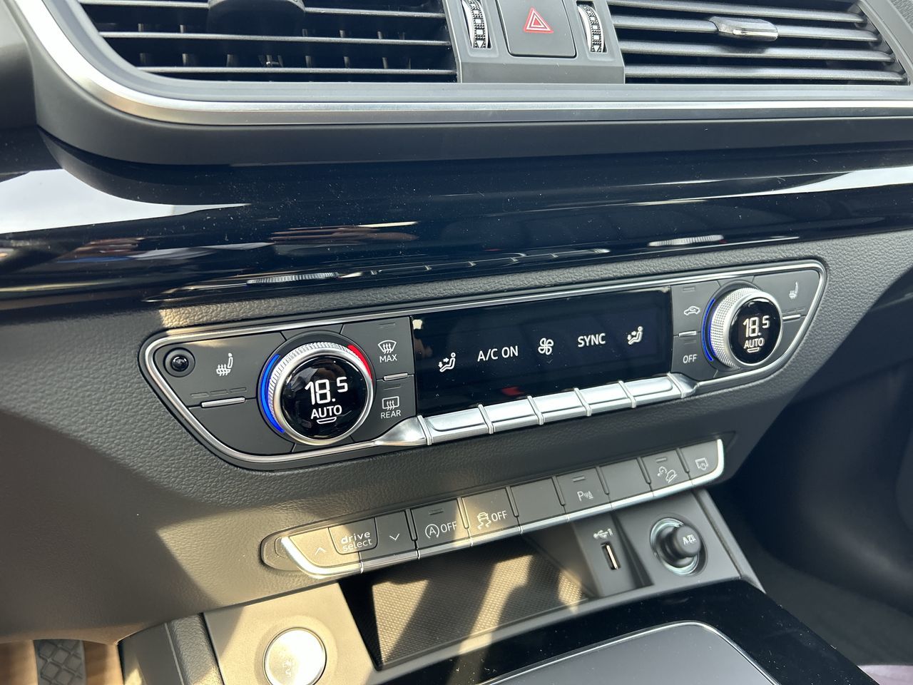 2025 Audi Q5 in Thornhill, Ontario