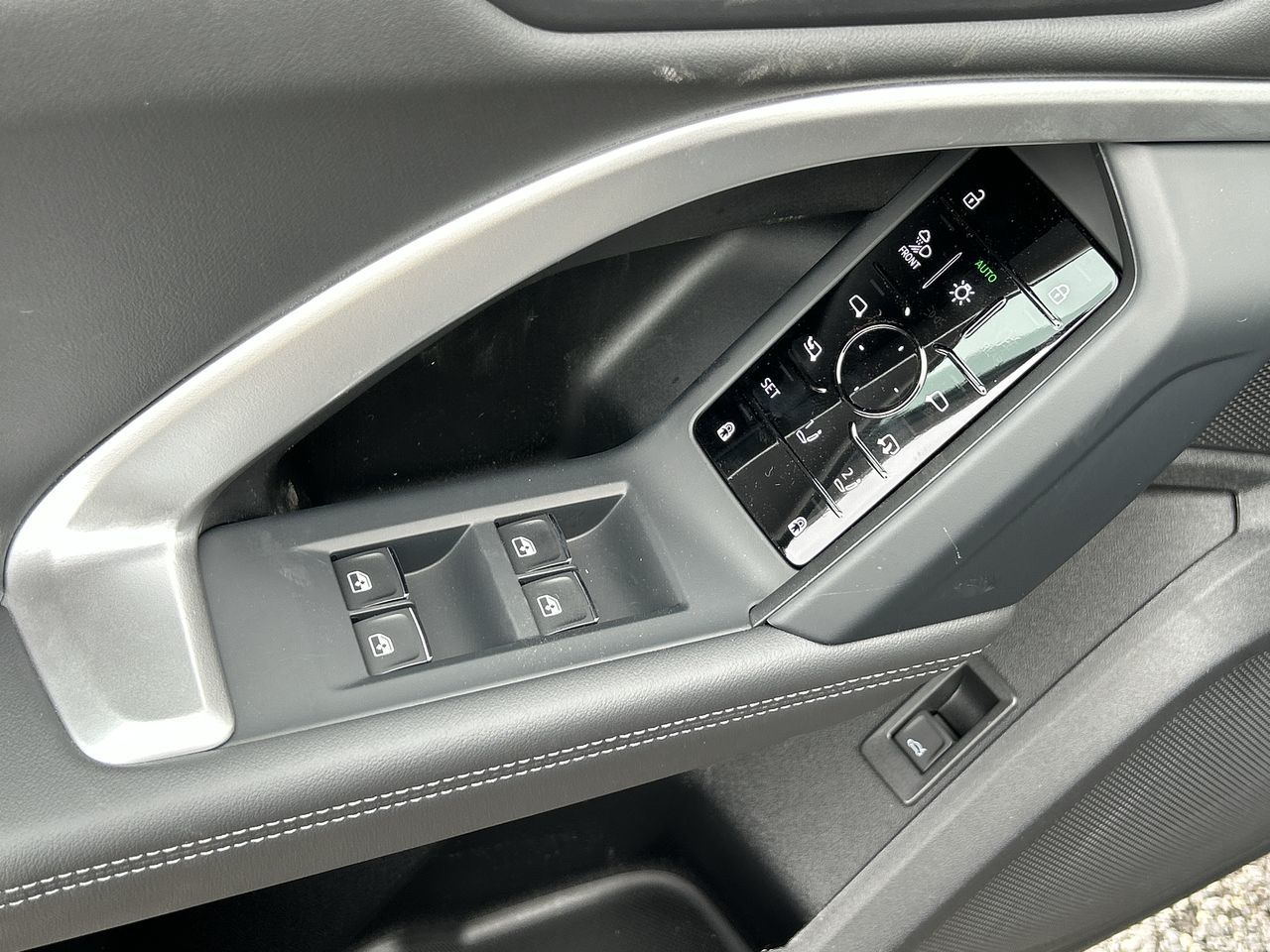 2026 Audi Q5 in Thornhill, Ontario
