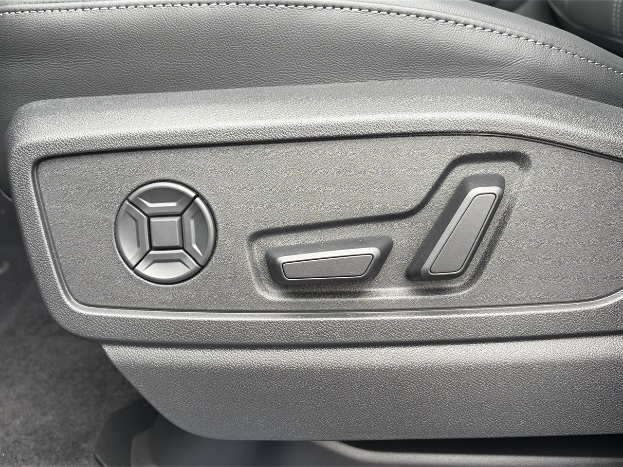 2026 Audi Q5 in Thornhill, Ontario
