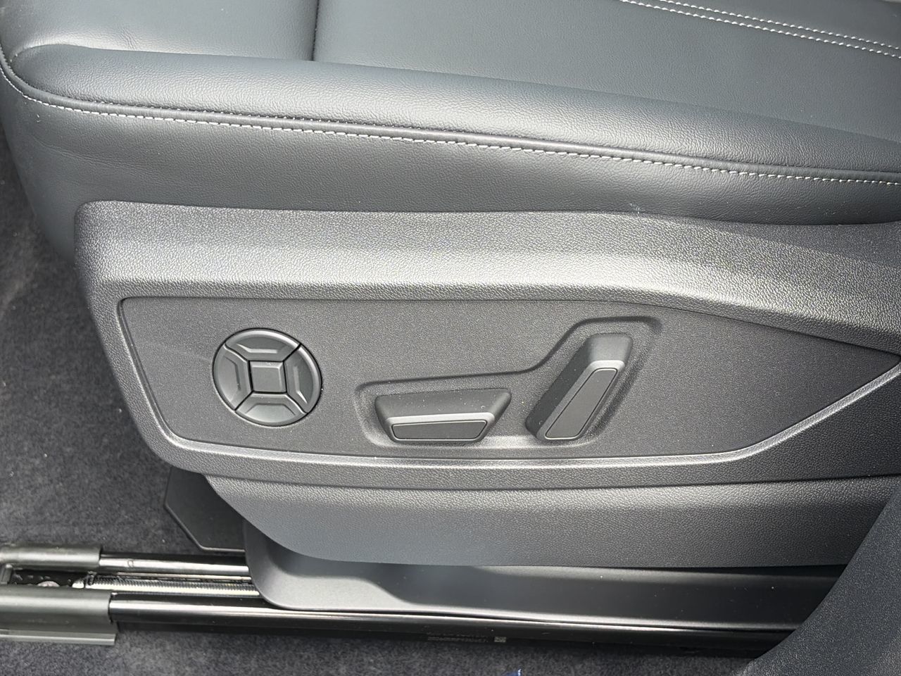 2026 Audi Q5 in Thornhill, Ontario