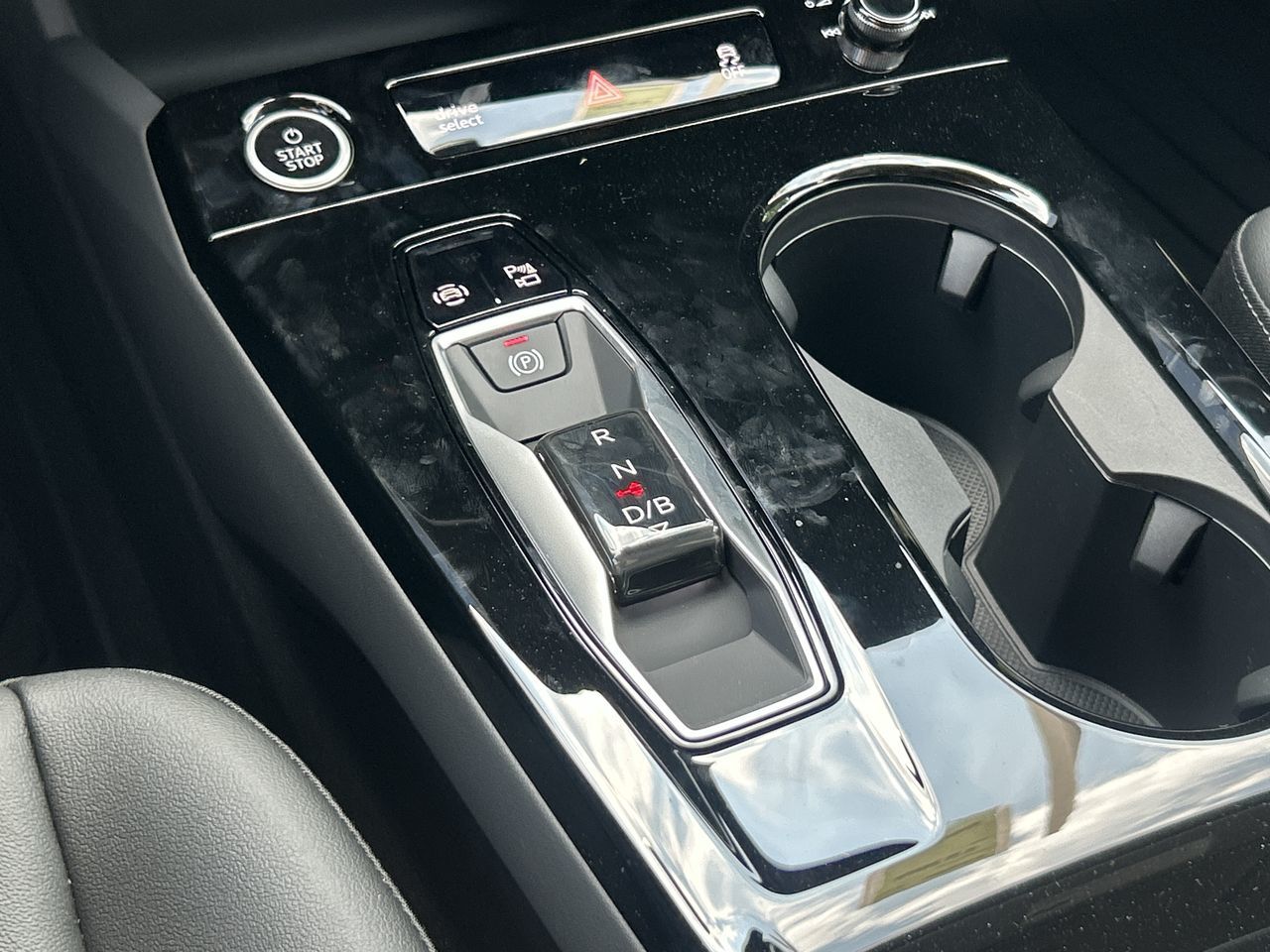 2025 Audi Q6 e-tron in Thornhill, Ontario