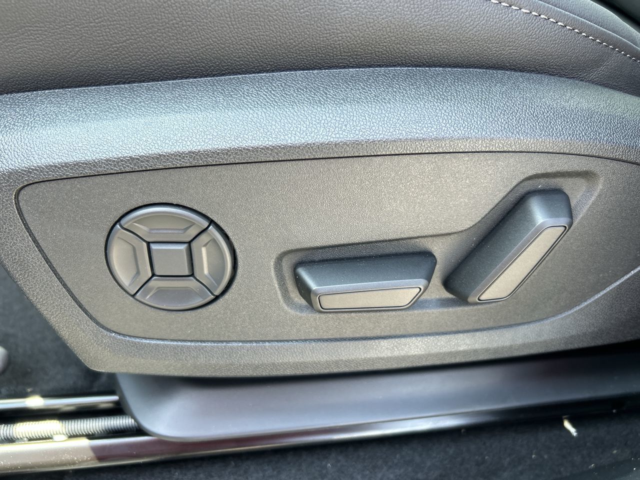 Audi Q6 e-tron  2025 à Thornhill, Ontario