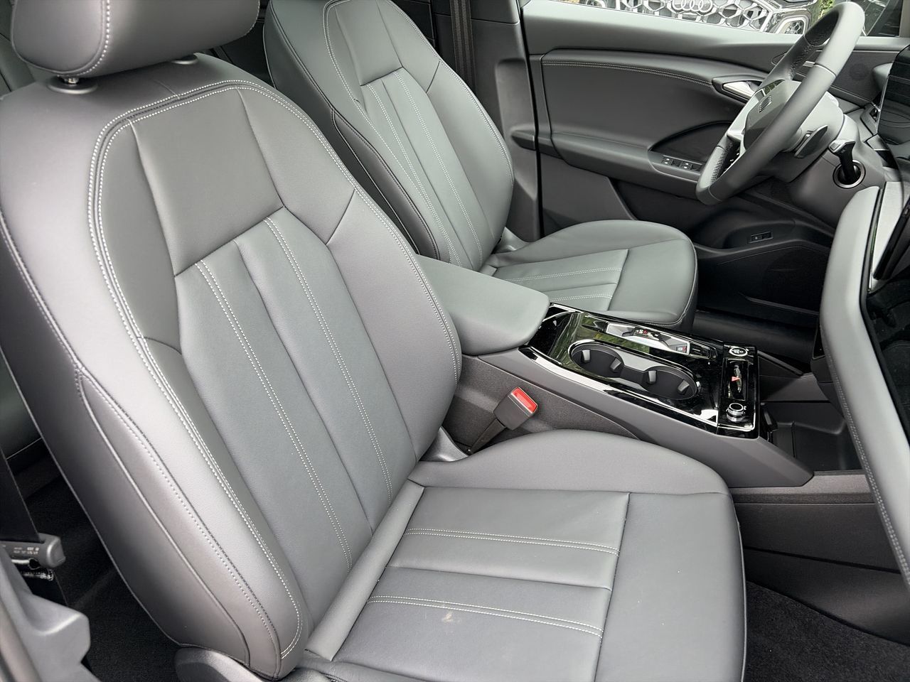 Audi Q6 e-tron  2027 à Thornhill, Ontario