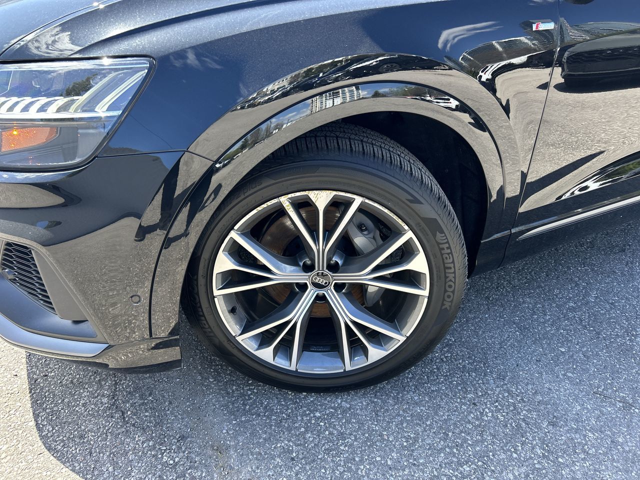 Audi Q8  2023 à Thornhill, Ontario