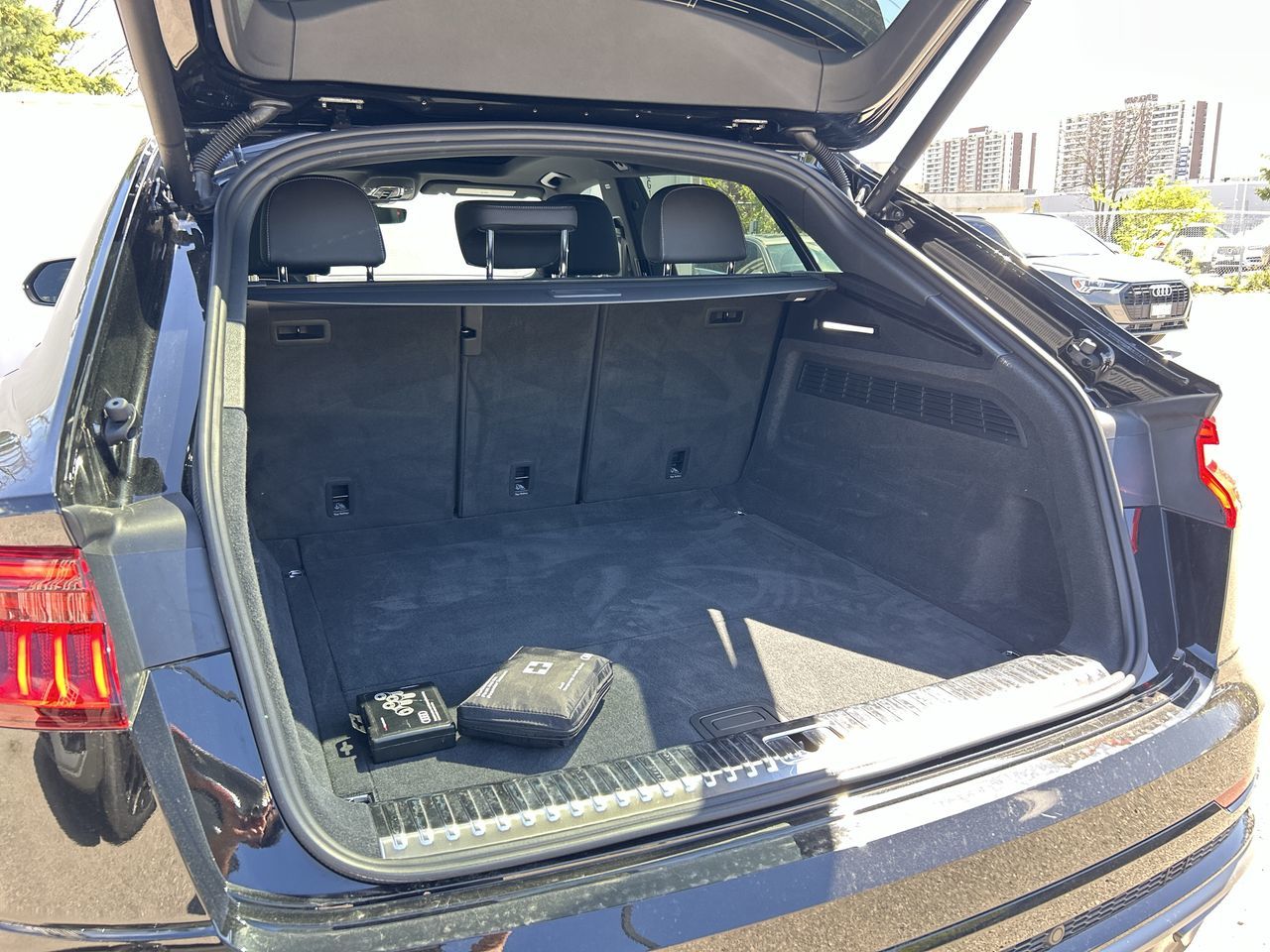 Audi Q8  2023 à Thornhill, Ontario