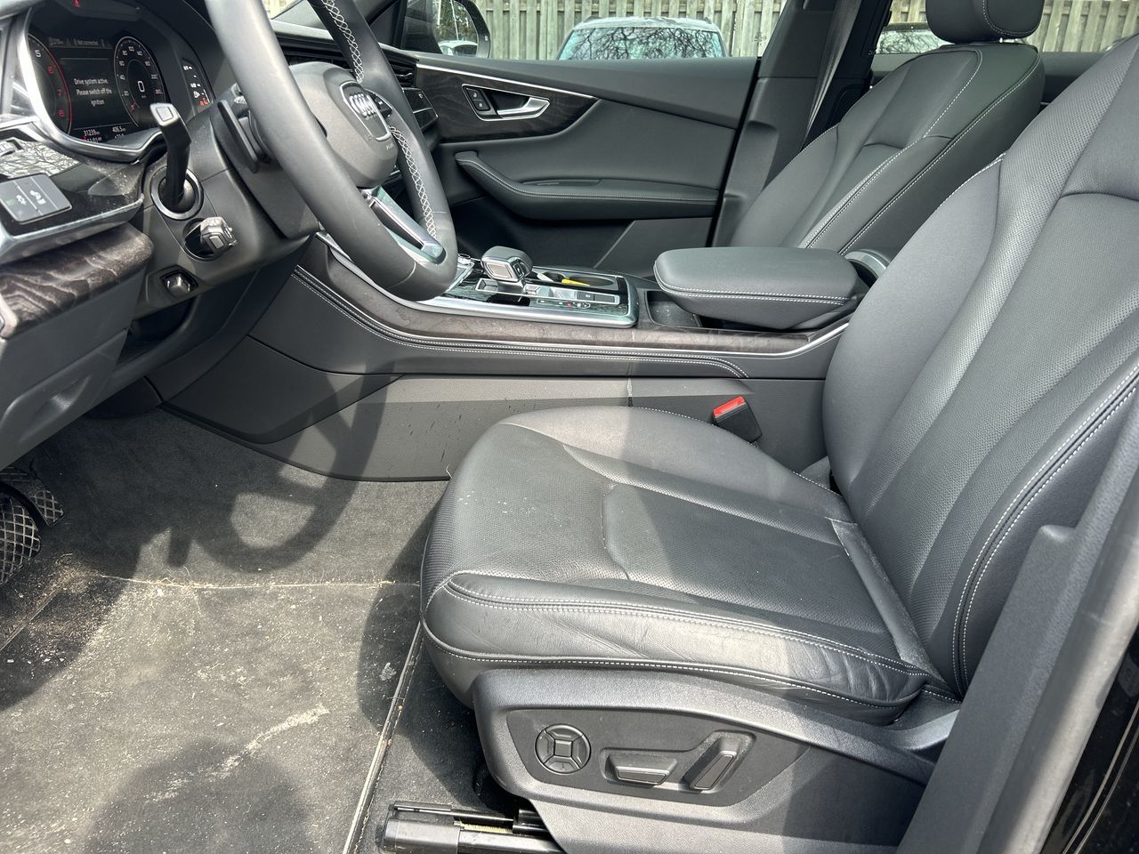 2023 Audi Q8 in Thornhill, Ontario