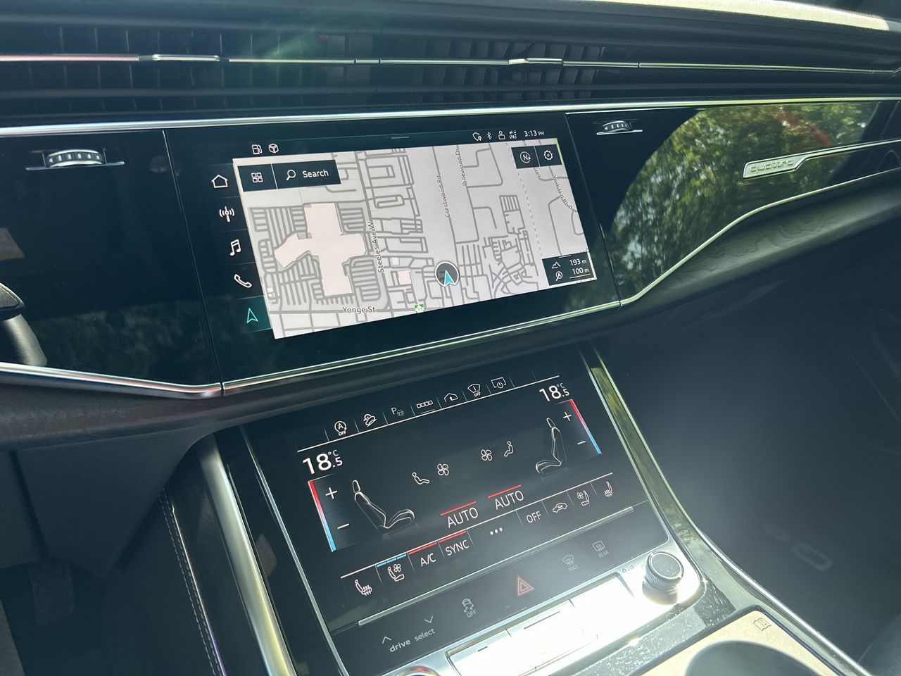 Audi Q8  2023 à Thornhill, Ontario