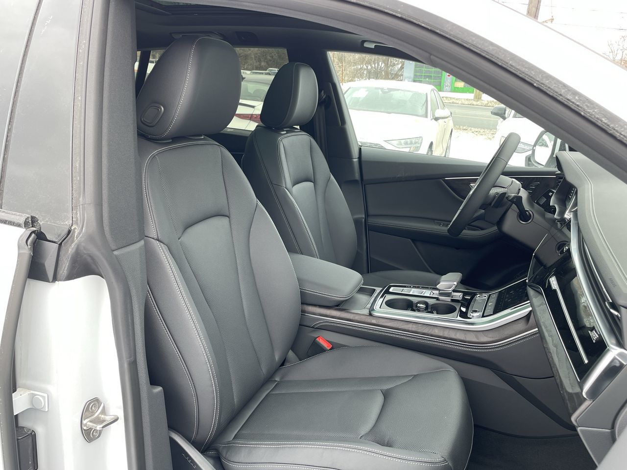 Audi Q8  2023 à Thornhill, Ontario