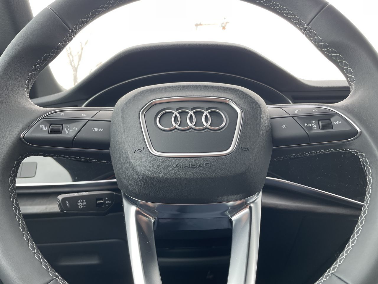 Audi Q8  2023 à Thornhill, Ontario