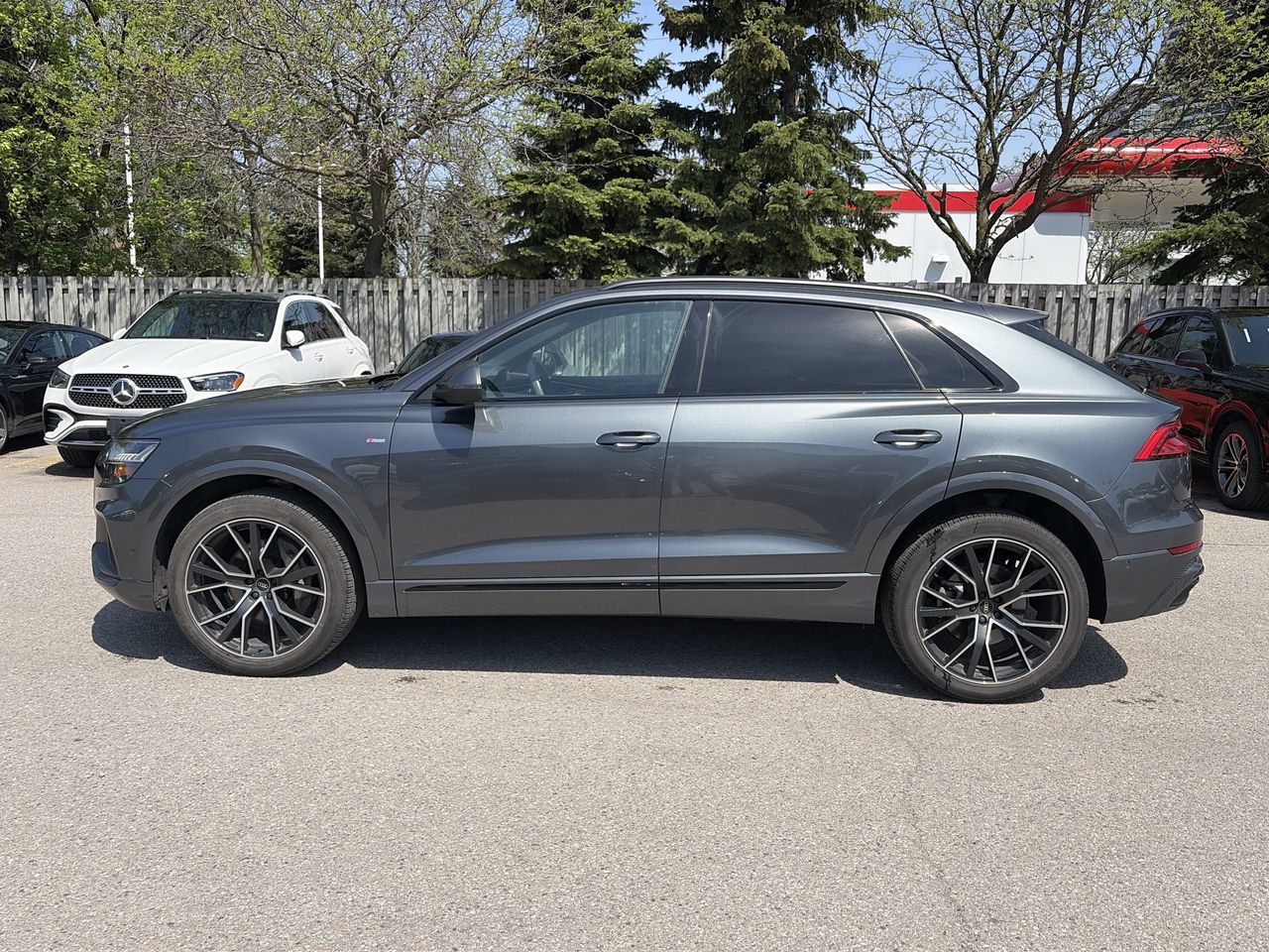 Audi Q8  2023 à Thornhill, Ontario