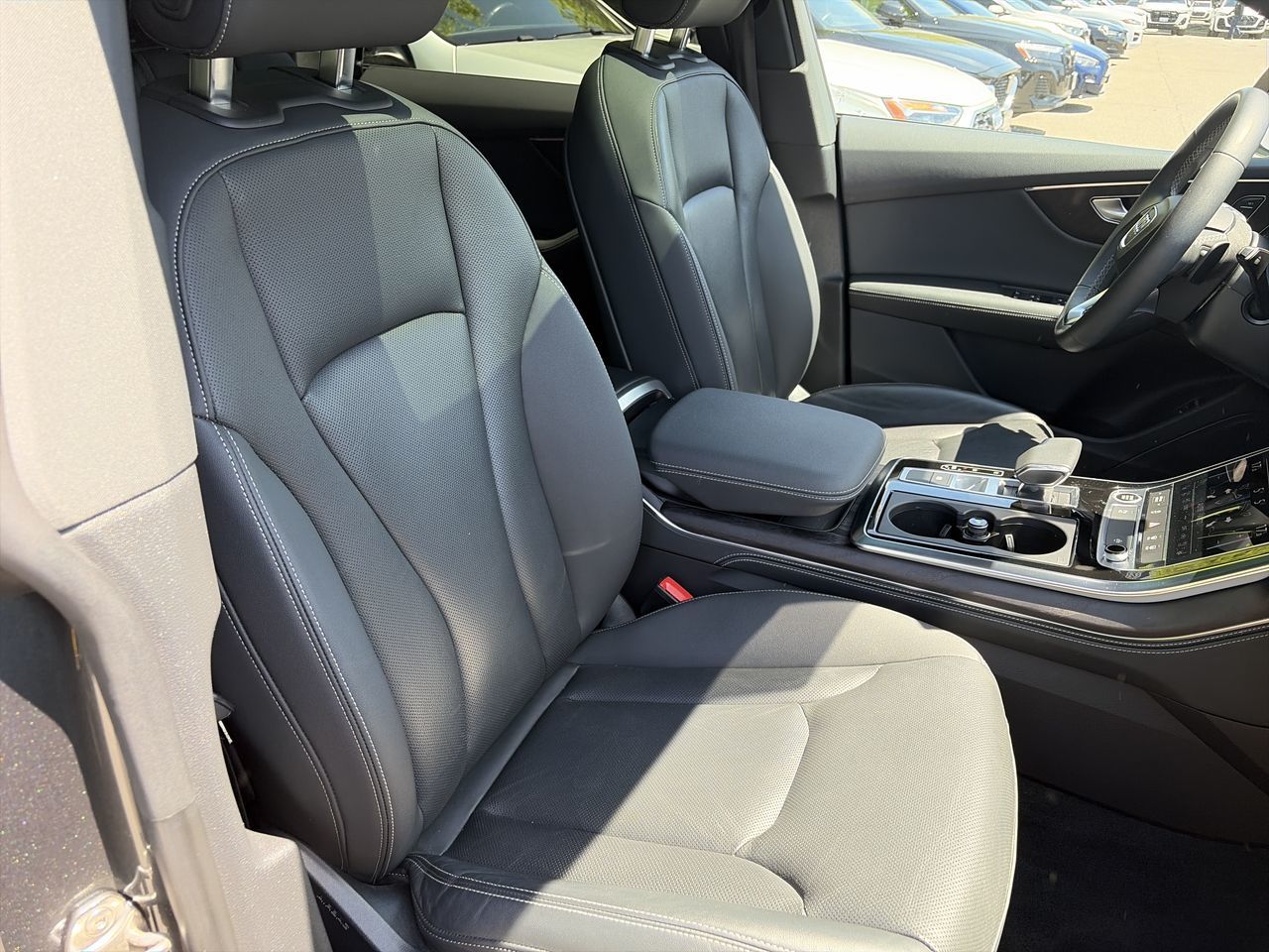Audi Q8  2023 à Thornhill, Ontario