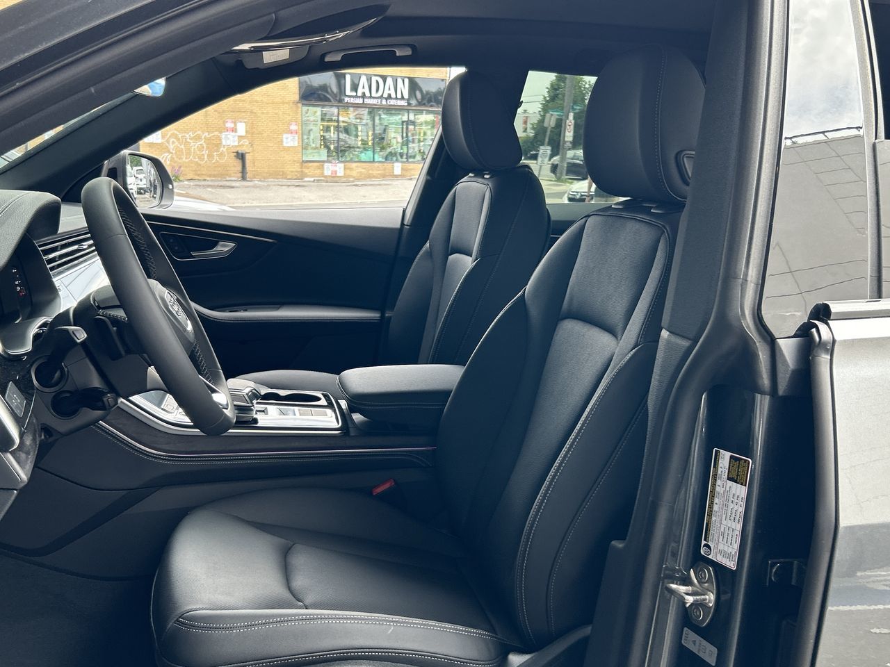 2023 Audi Q8 in Thornhill, Ontario