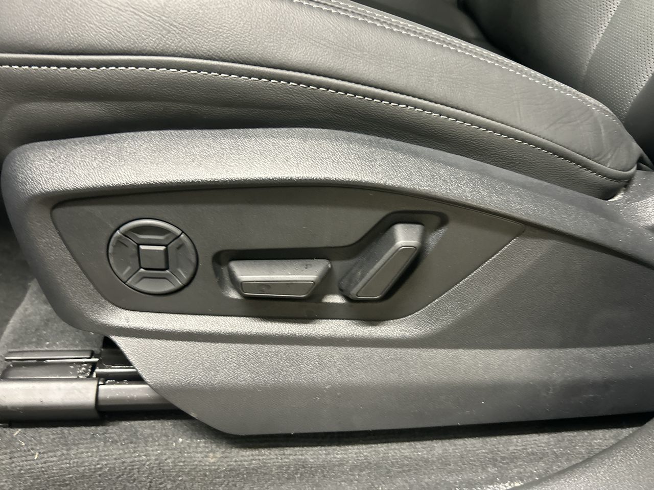 2025 Audi Q8 in Thornhill, Ontario
