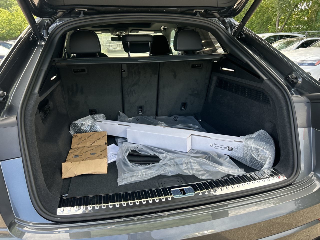 2025 Audi Q8 in Thornhill, Ontario