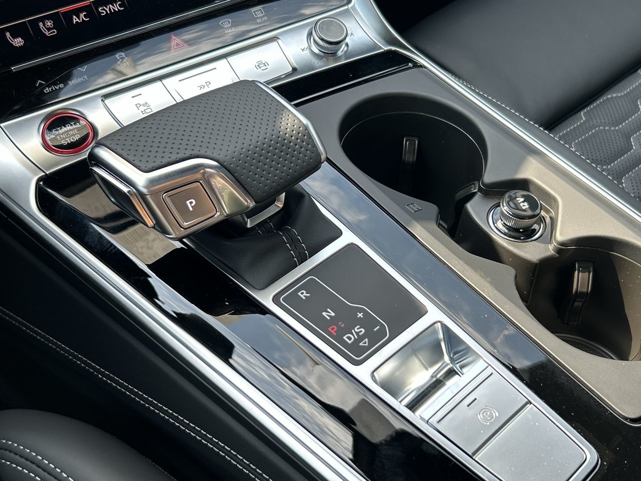 2025 Audi RS 6 Avant in Thornhill, Ontario