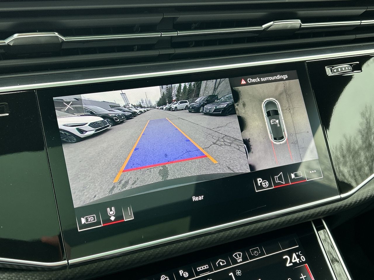 2023 Audi RS Q8 in Thornhill, Ontario