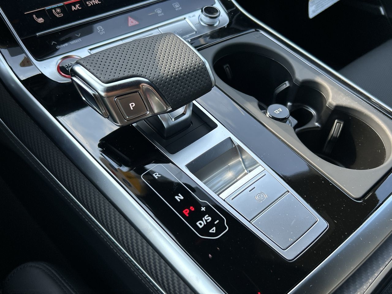 2025 Audi RS Q8 in Thornhill, Ontario