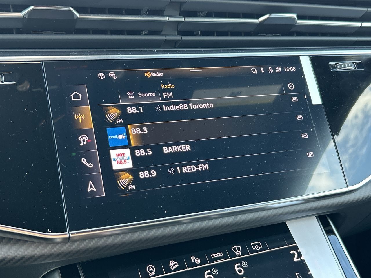 2025 Audi RS Q8 in Thornhill, Ontario