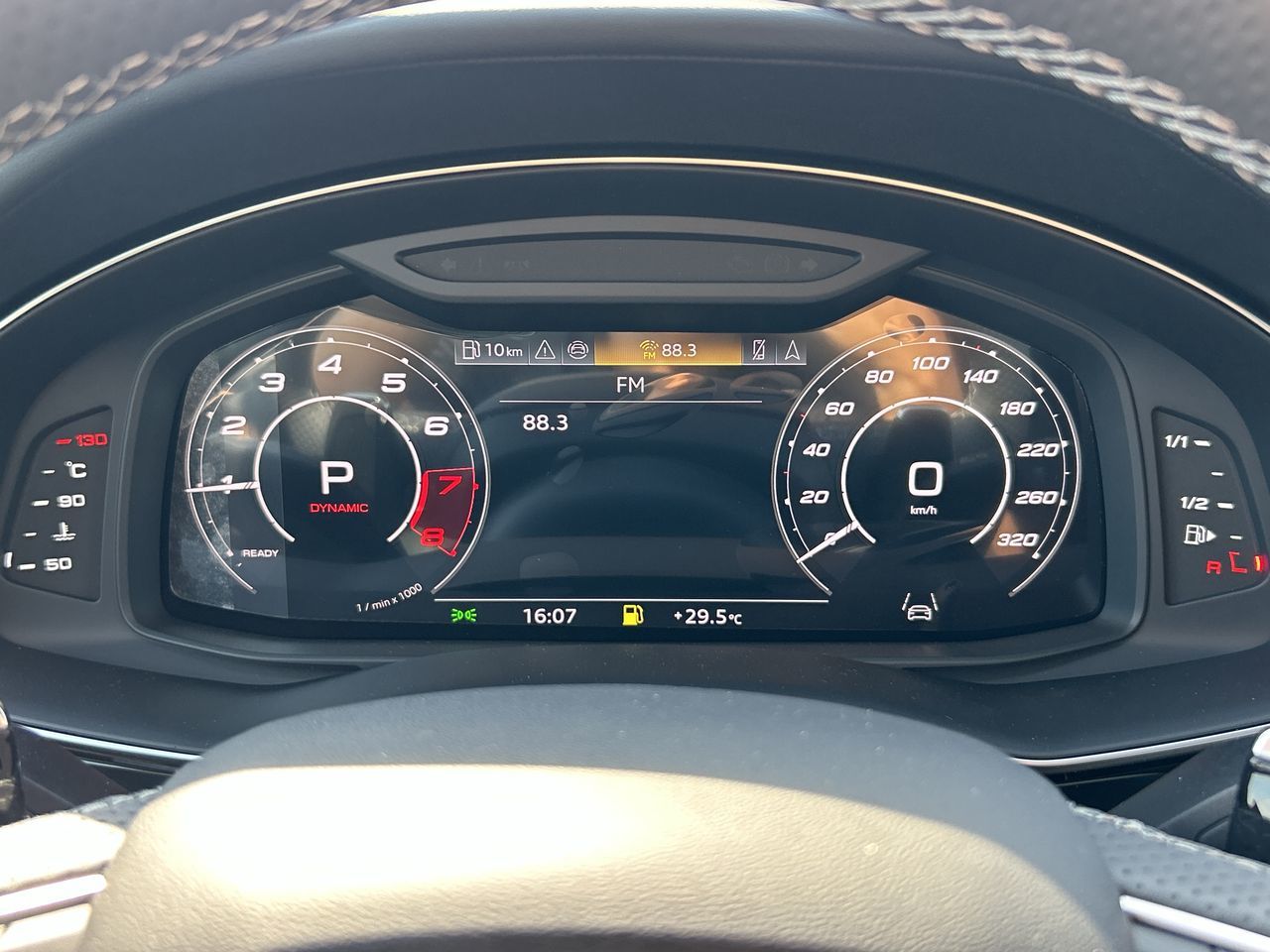 2025 Audi RS Q8 in Thornhill, Ontario