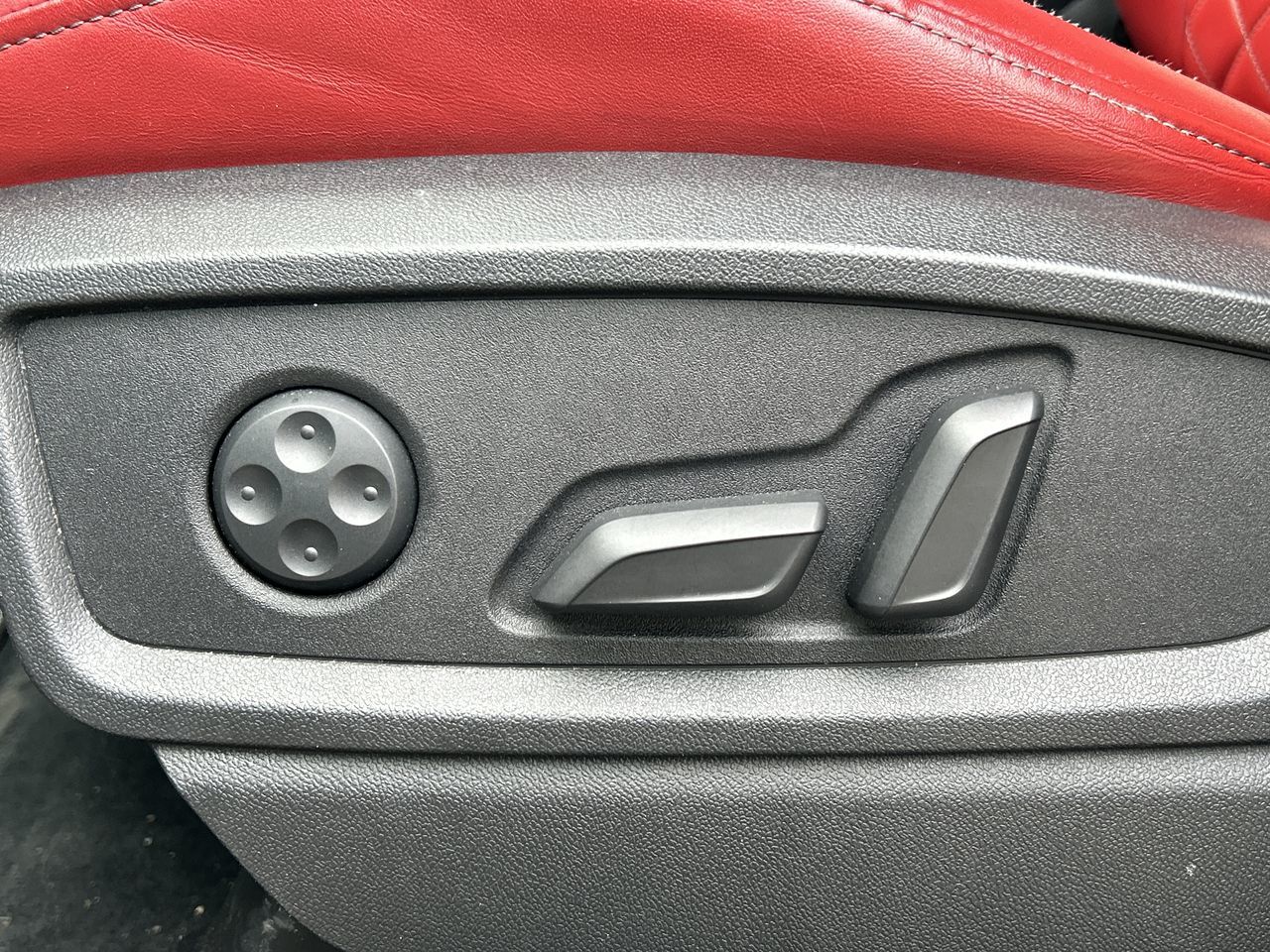 2022 Audi SQ5 in Thornhill, Ontario