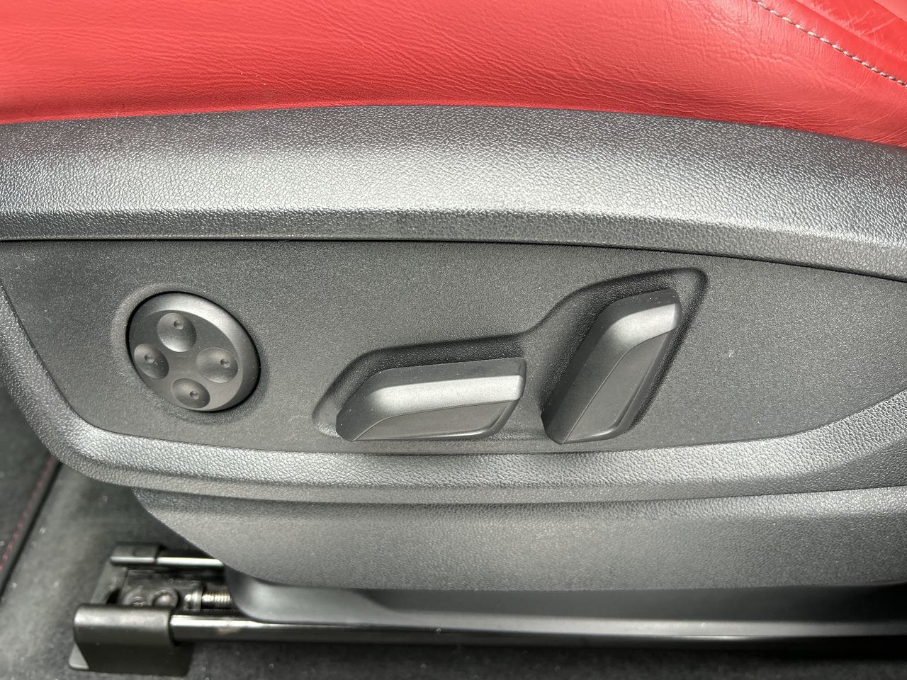 2024 Audi SQ5 in Thornhill, Ontario