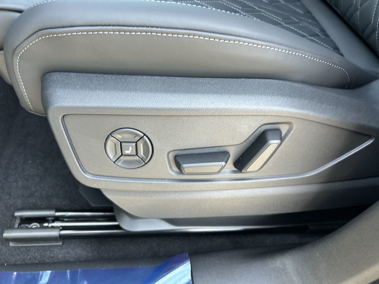 2025 Audi SQ5 in Thornhill, Ontario