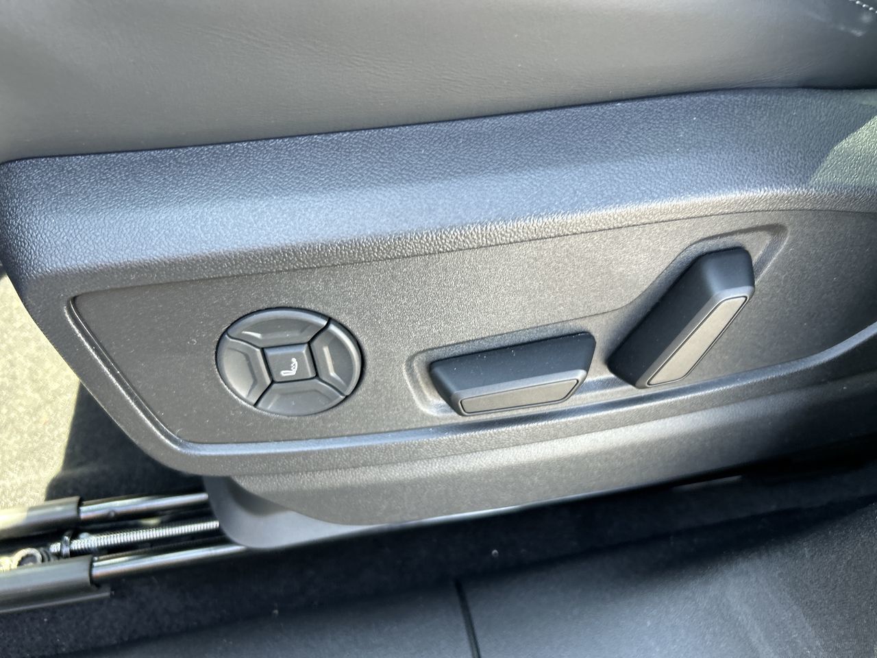 2025 Audi SQ5 in Thornhill, Ontario