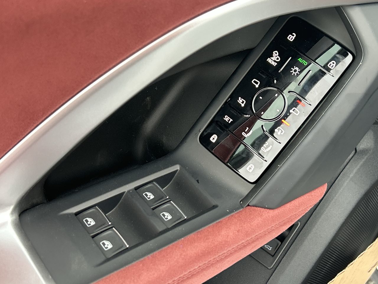 2025 Audi SQ5 in Thornhill, Ontario