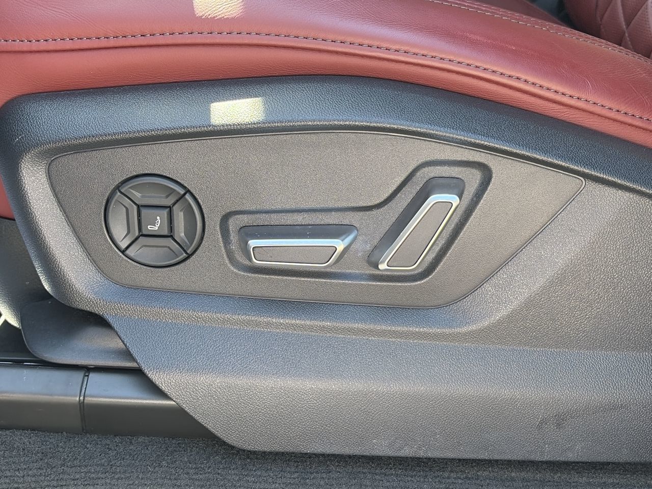 2025 Audi SQ7 in Thornhill, Ontario