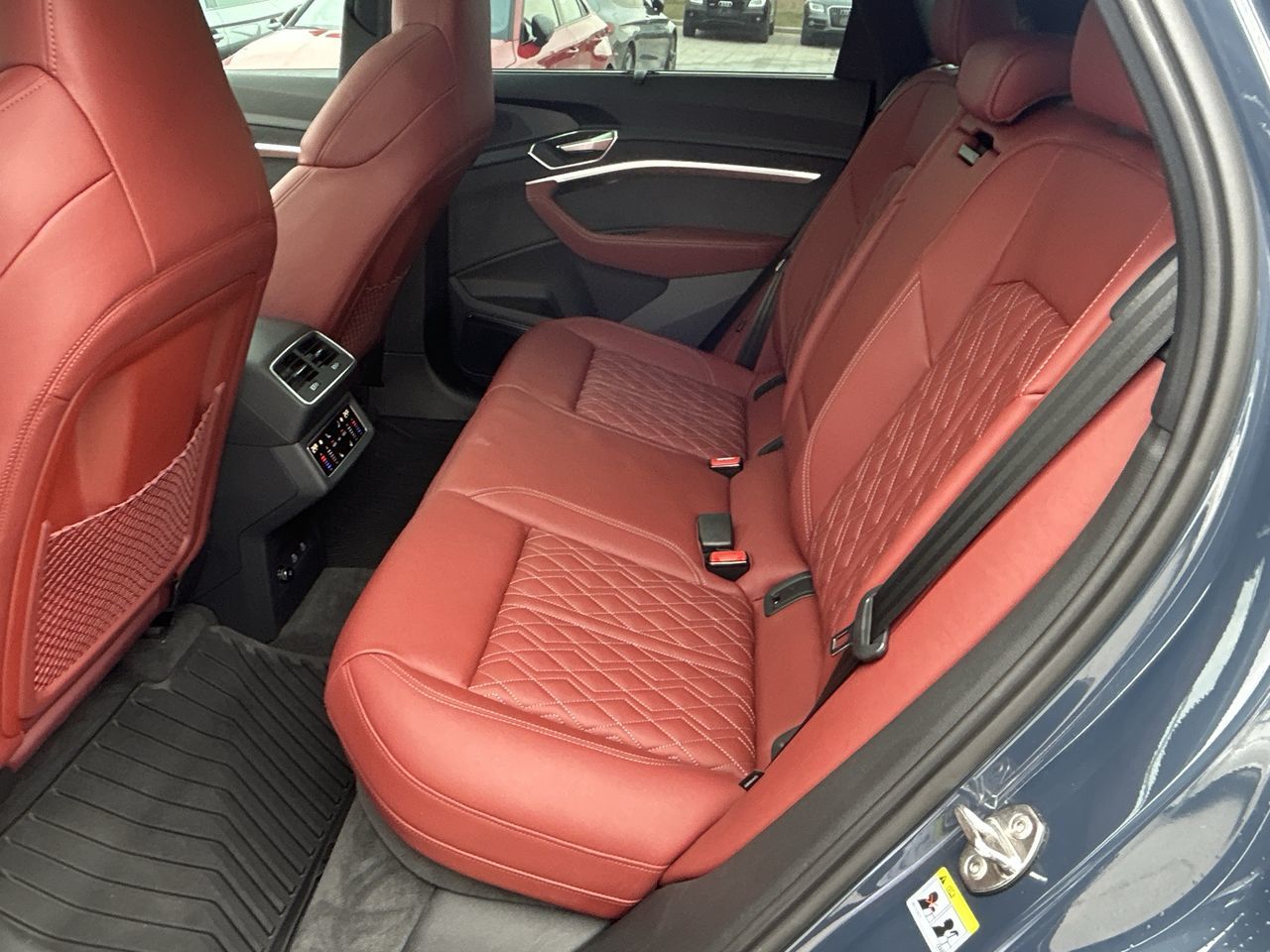 2024 Audi SQ8 e-tron Sportback in Thornhill, Ontario