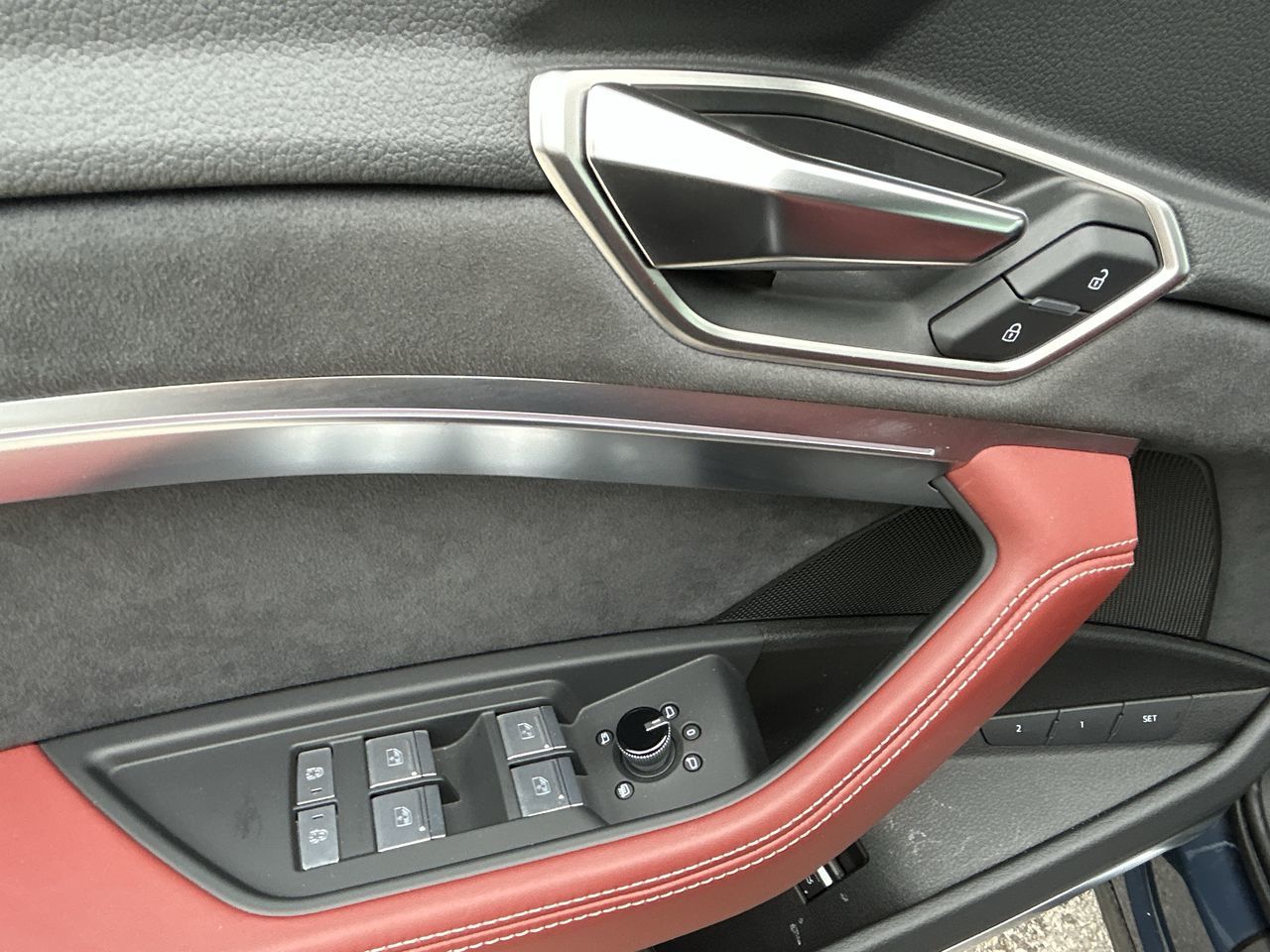 2024 Audi SQ8 e-tron Sportback in Thornhill, Ontario