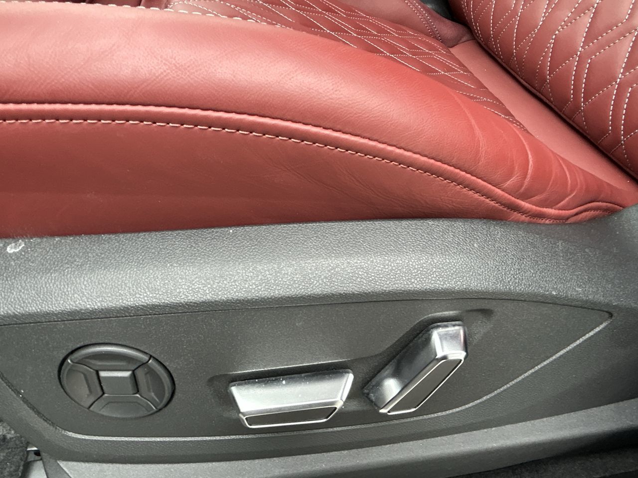 2024 Audi SQ8 e-tron Sportback in Thornhill, Ontario