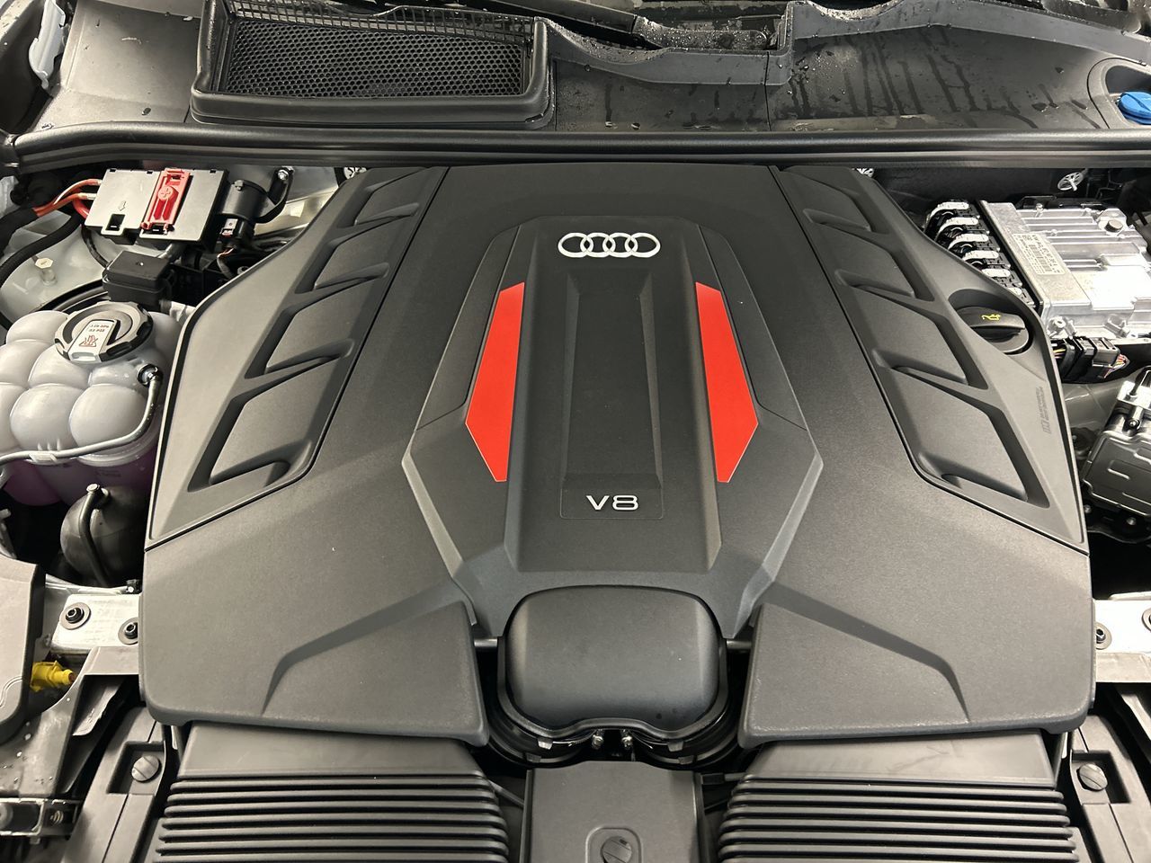 2025 Audi SQ8 in Thornhill, Ontario