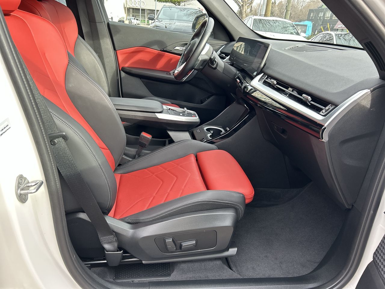 2024 BMW X1 in Thornhill, Ontario