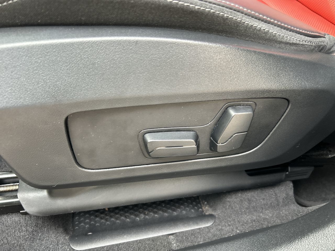 2024 BMW X1 in Thornhill, Ontario