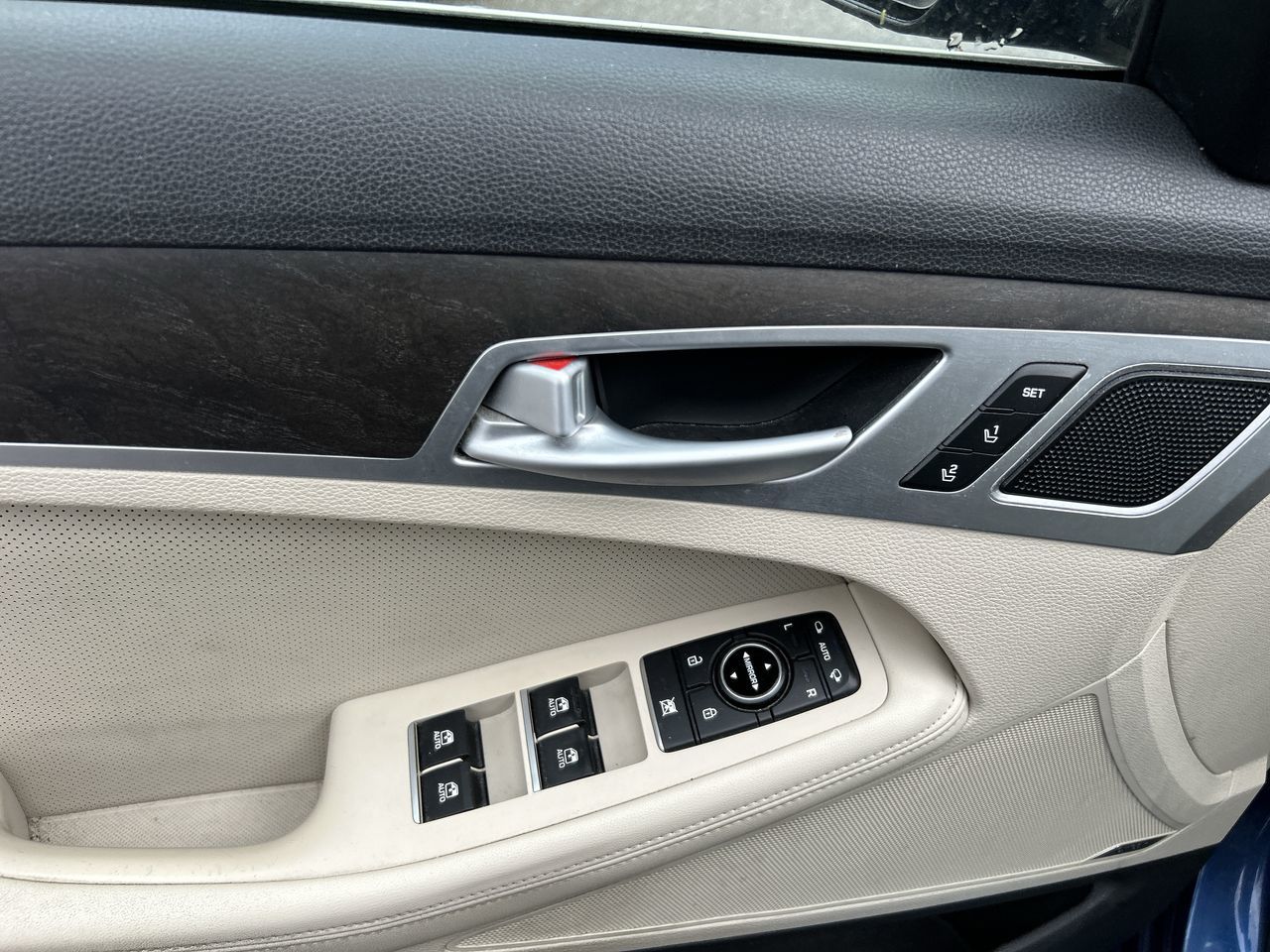 Hyundai Genesis  2015 à Thornhill, Ontario