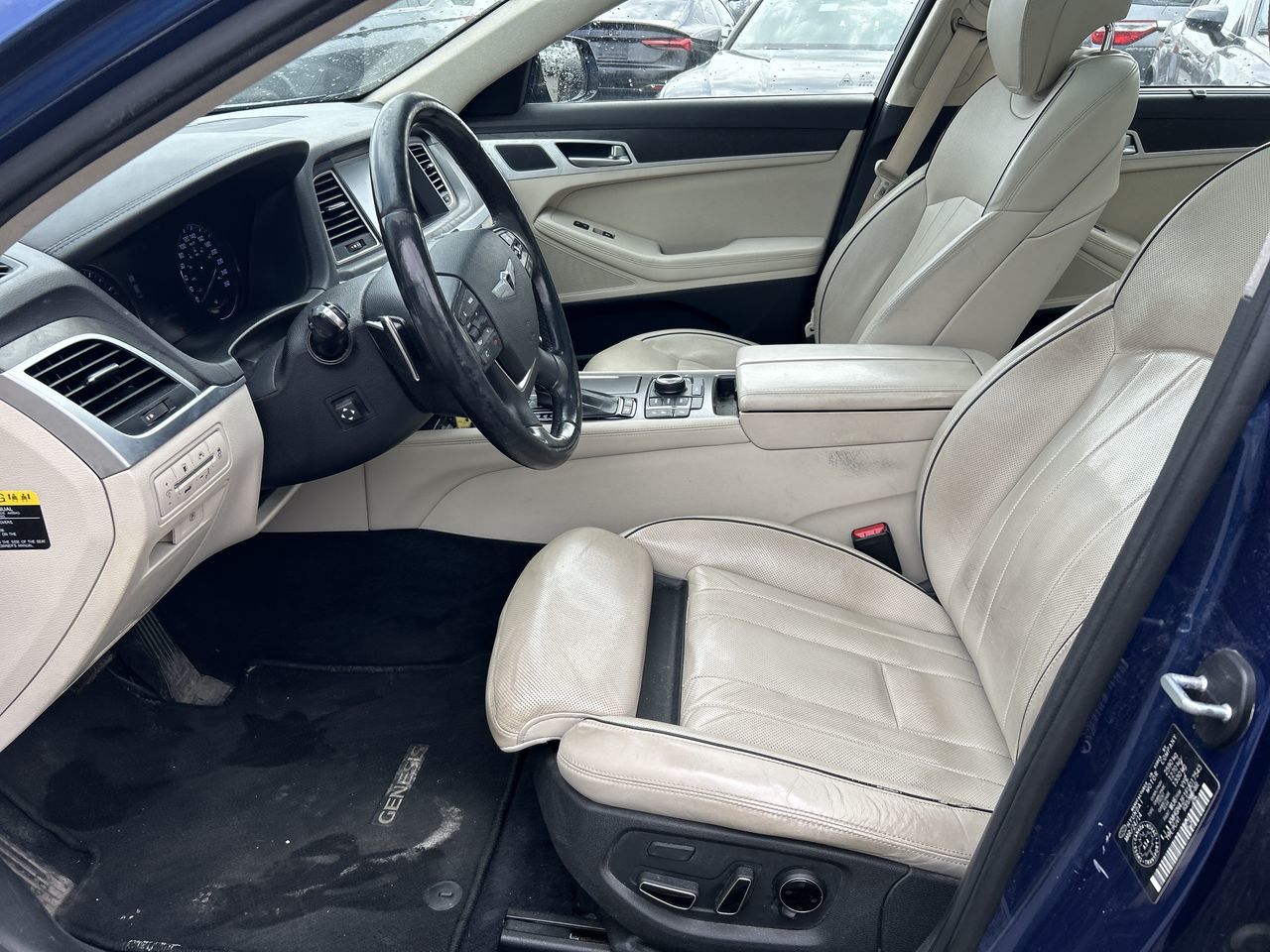 Hyundai Genesis  2015 à Thornhill, Ontario