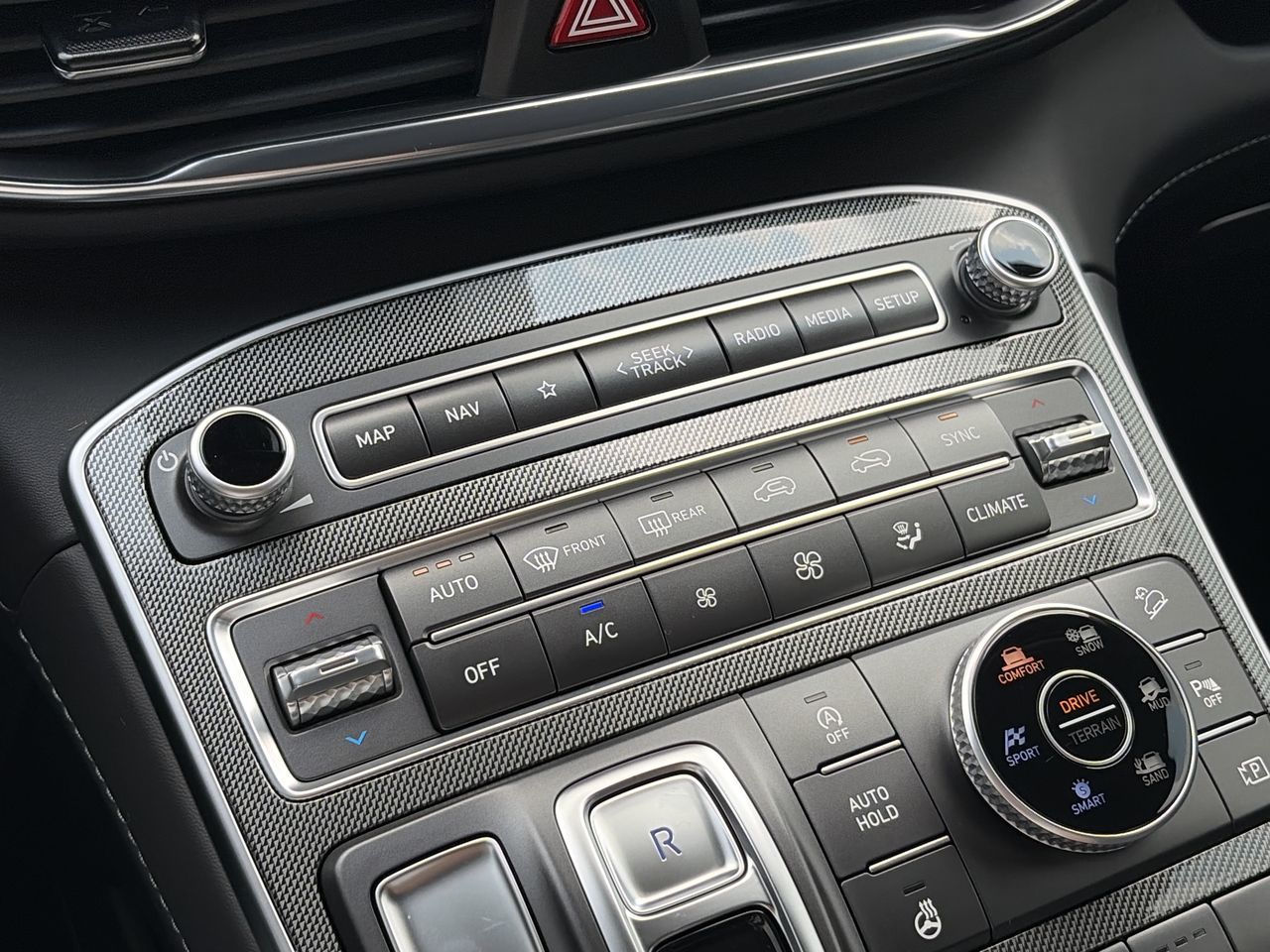 2023 Hyundai Santa Fe in Thornhill, Ontario