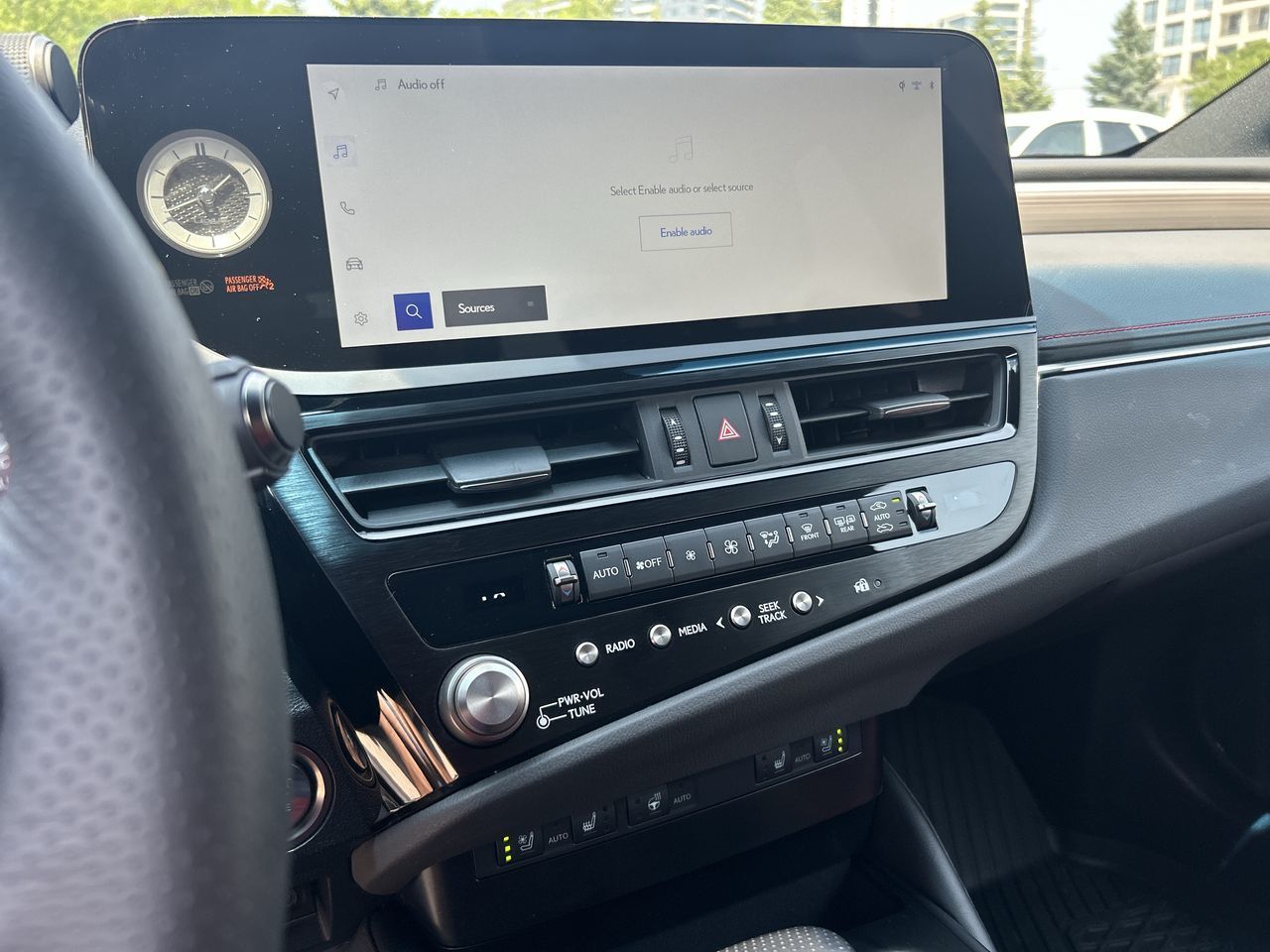 2023 Lexus ES in Thornhill, Ontario