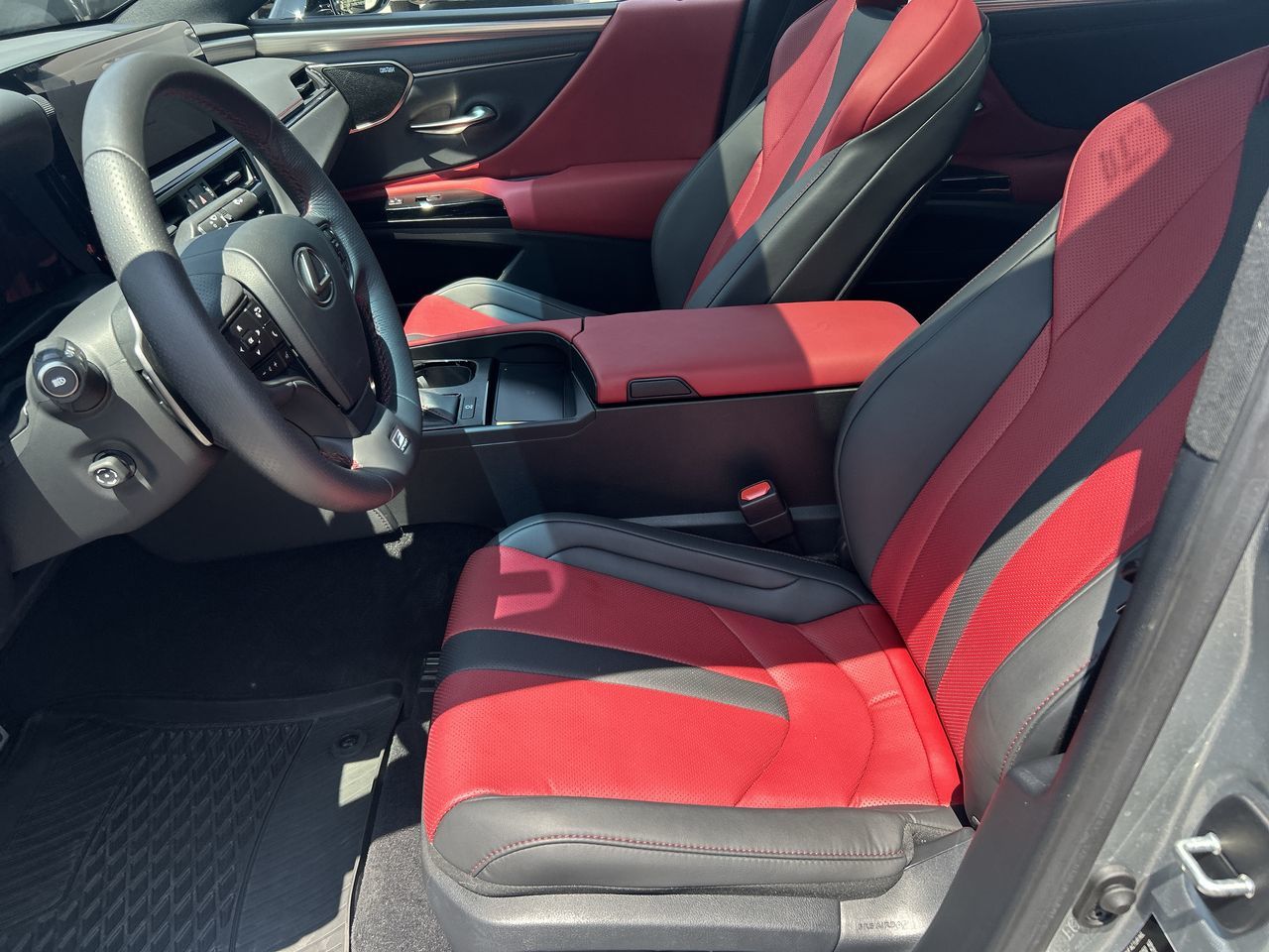2023 Lexus ES in Thornhill, Ontario