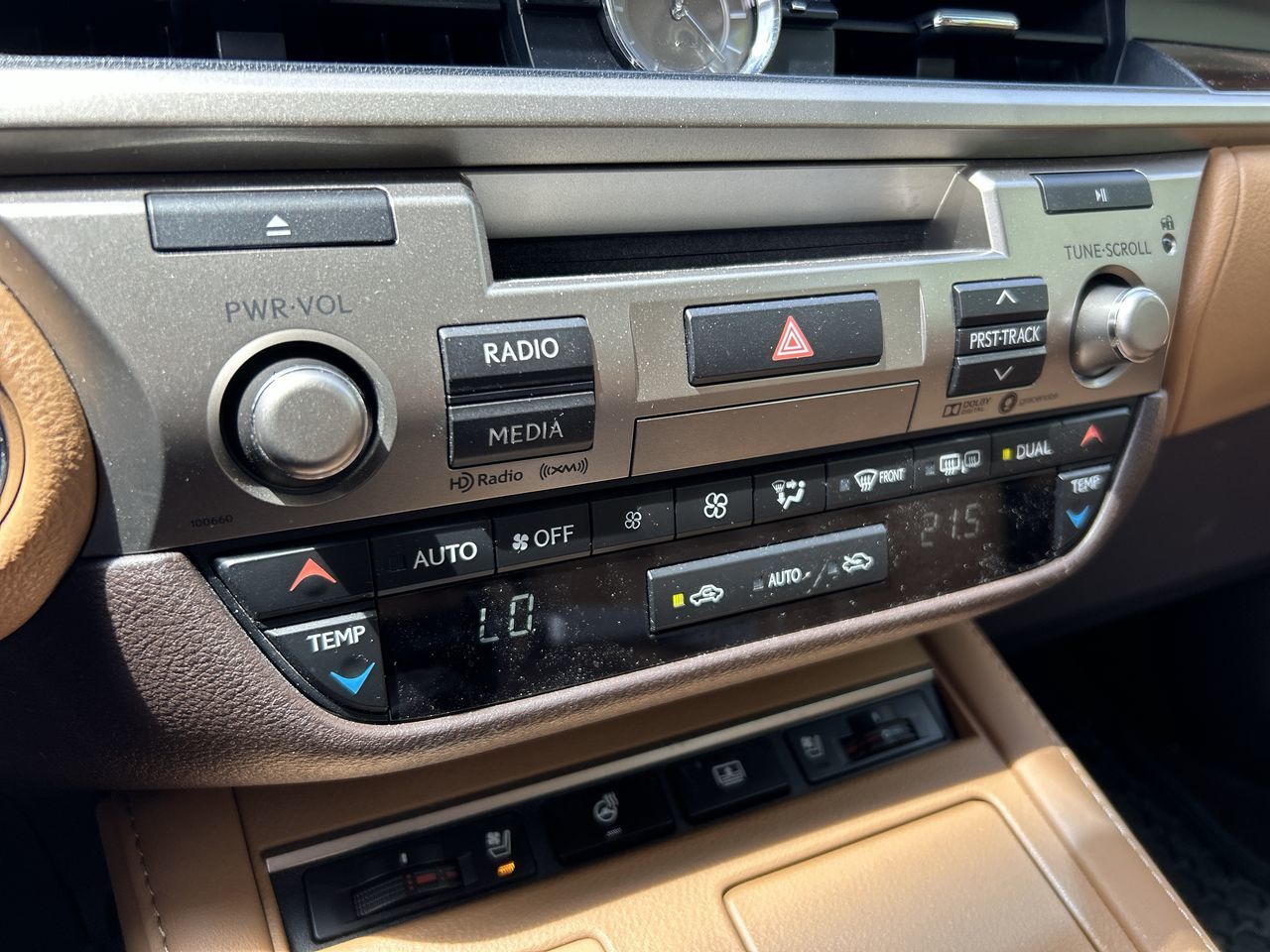 2017 Lexus ES350 in Thornhill, Ontario