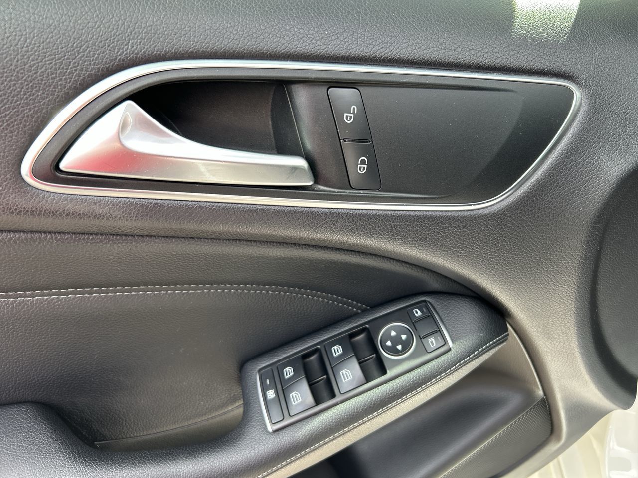 2014 Mercedes-Benz B250 in Thornhill, Ontario