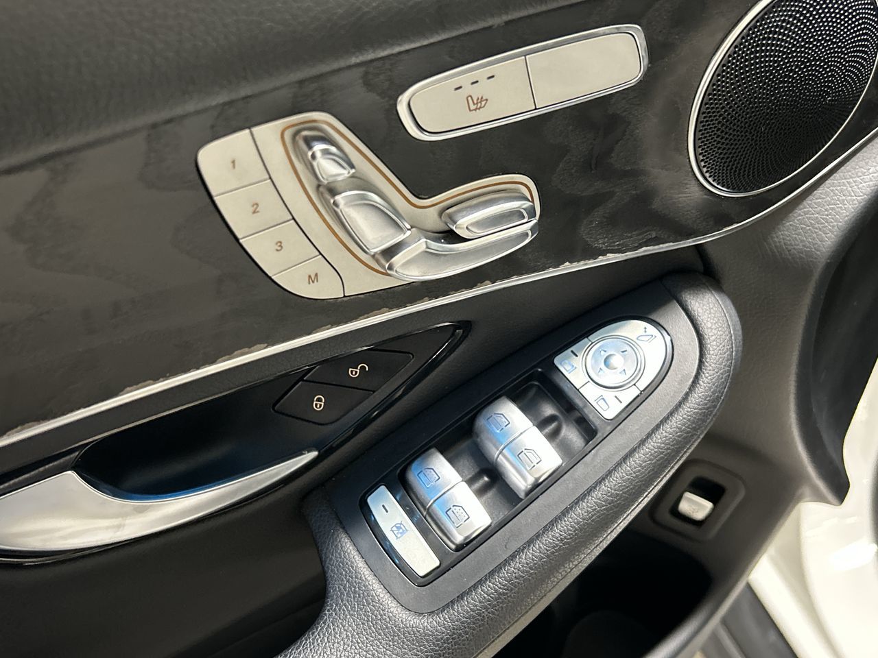 Mercedes-Benz GLC300  2018 à Thornhill, Ontario