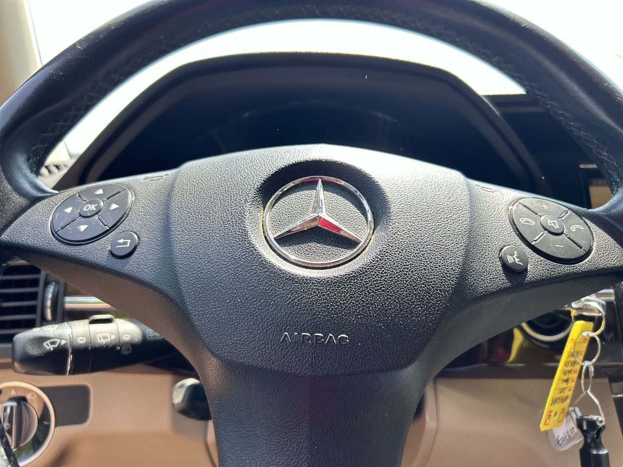 2011 Mercedes-Benz GLK350 in Thornhill, Ontario
