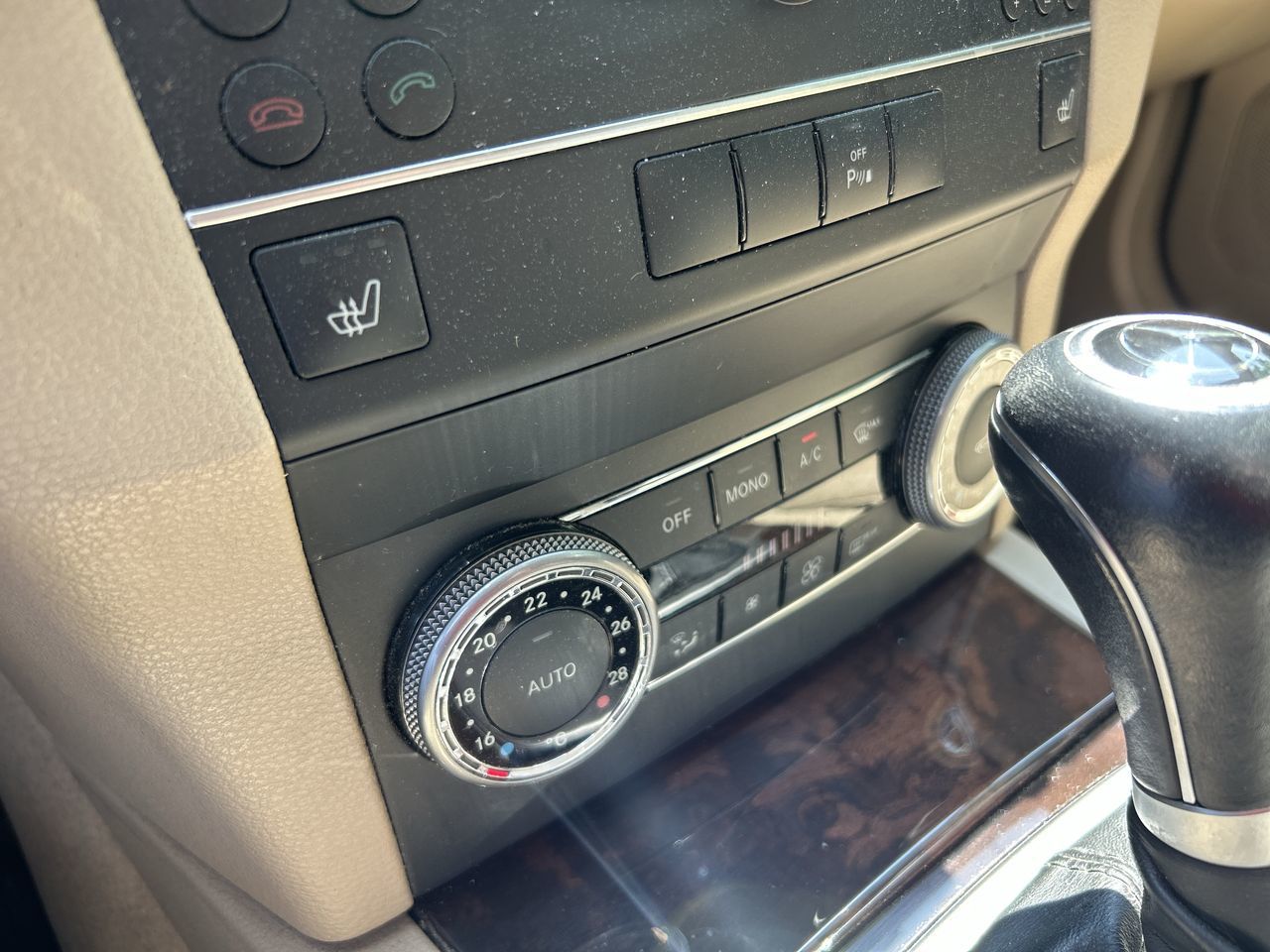 2011 Mercedes-Benz GLK350 in Thornhill, Ontario
