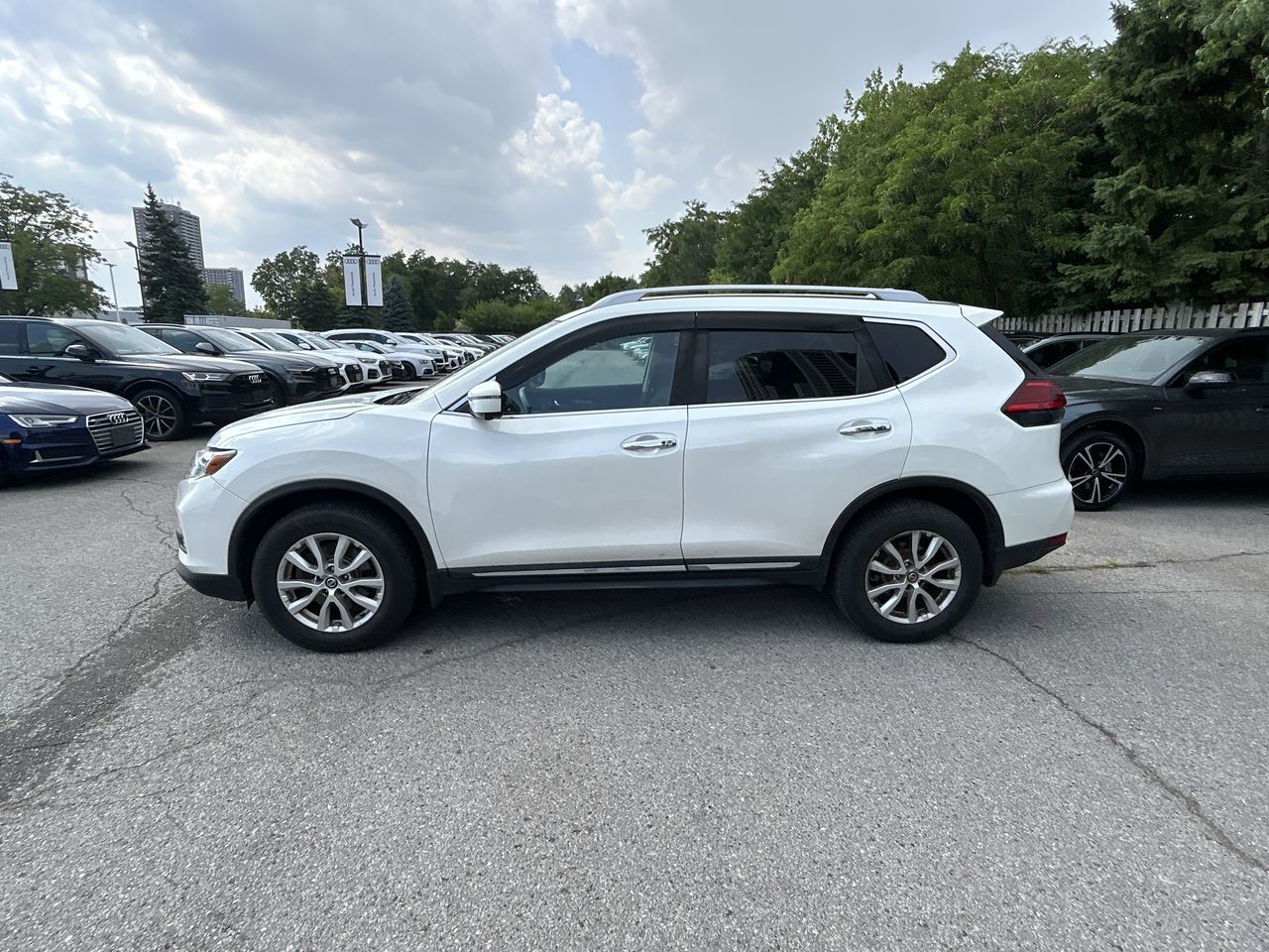 2017 Nissan Rogue in Thornhill, Ontario